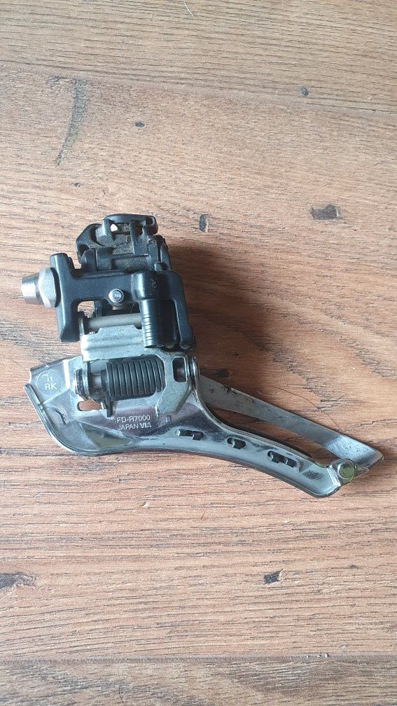 Schimbator viteze Shimano 105 FD-R7000