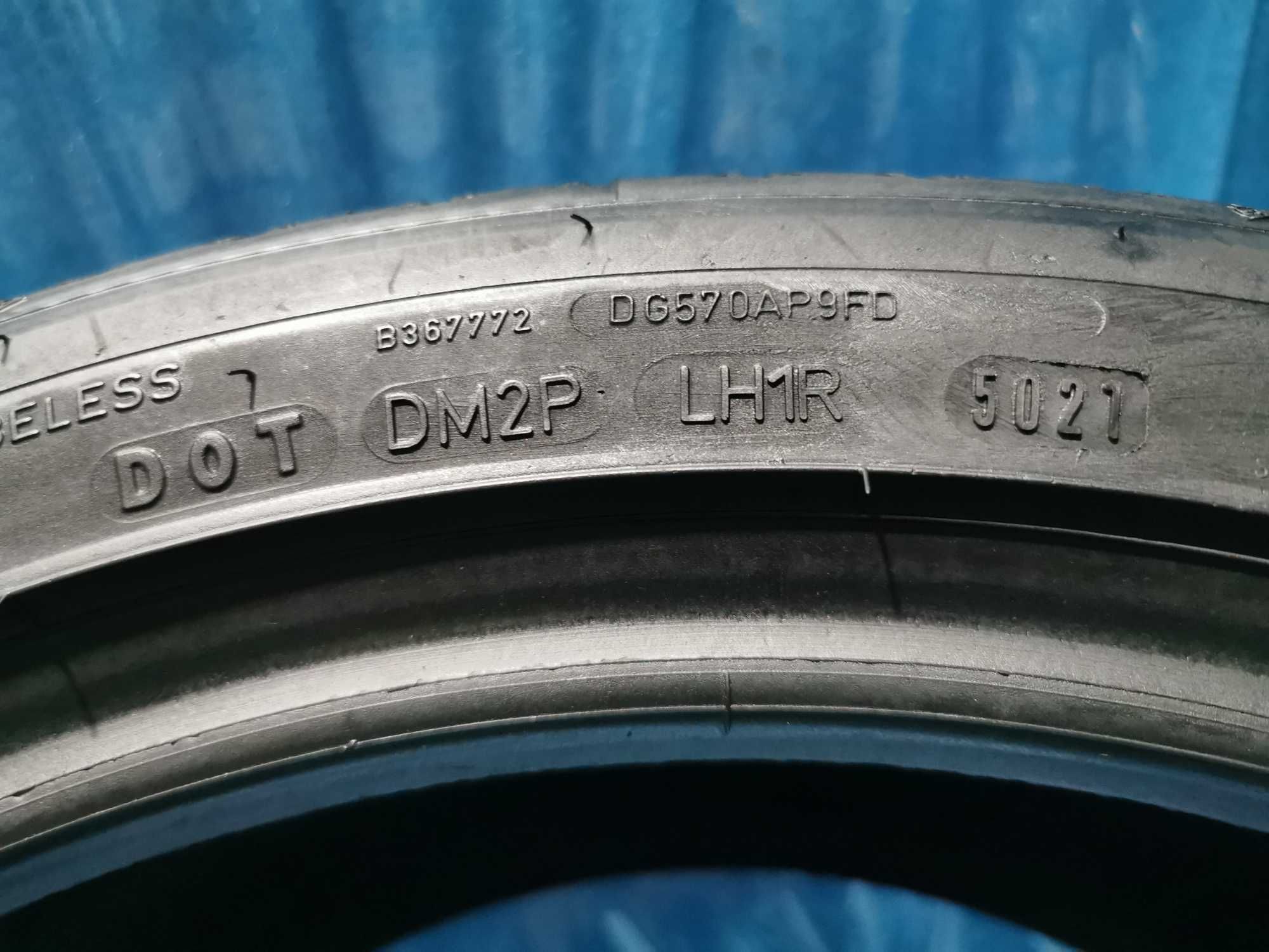245 40 18 dunlop 4 buc