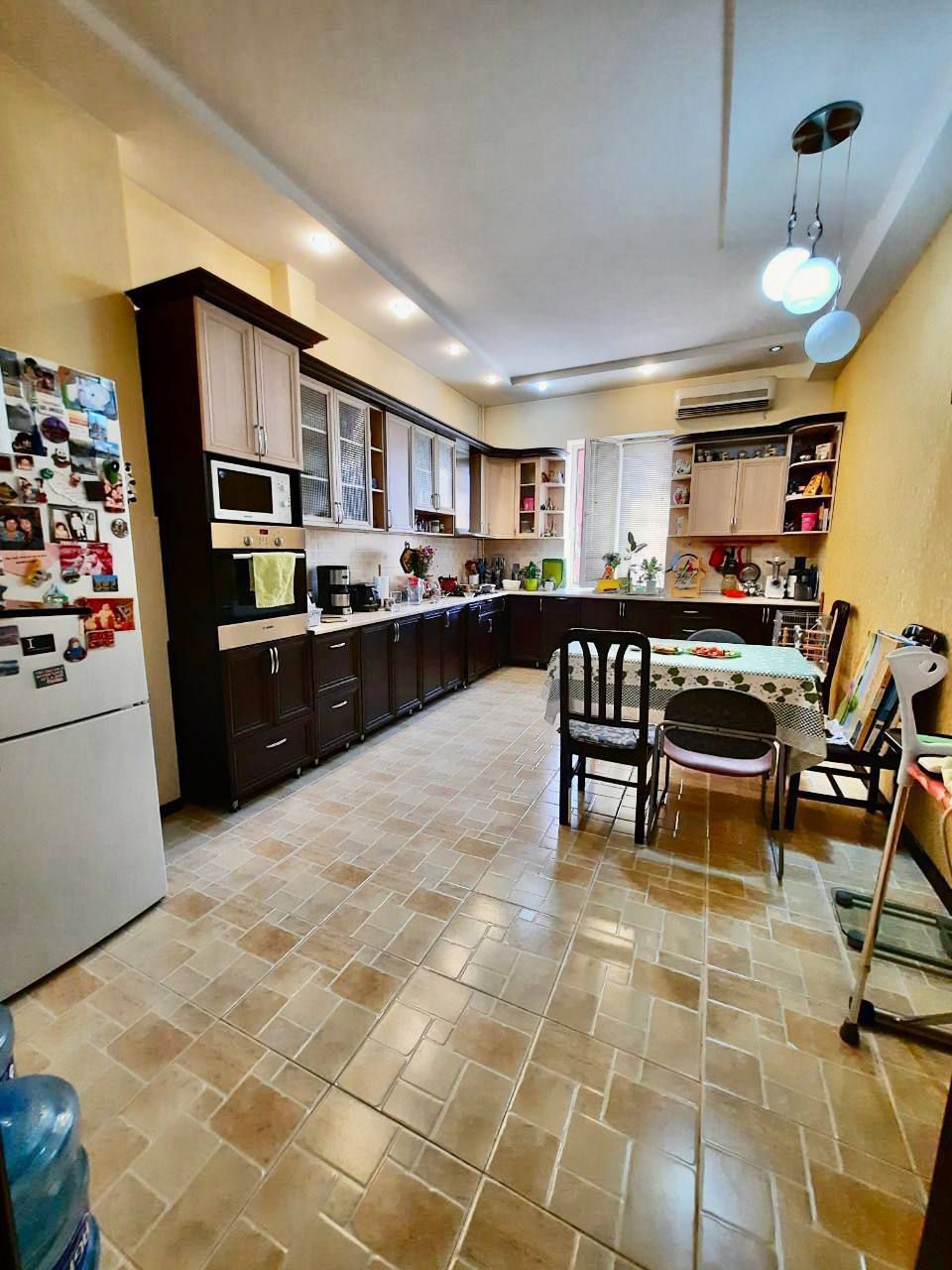 Продается квартира 3/4/8 метро Ойбек Габус, Чехова , Госпитальный,Ц 7