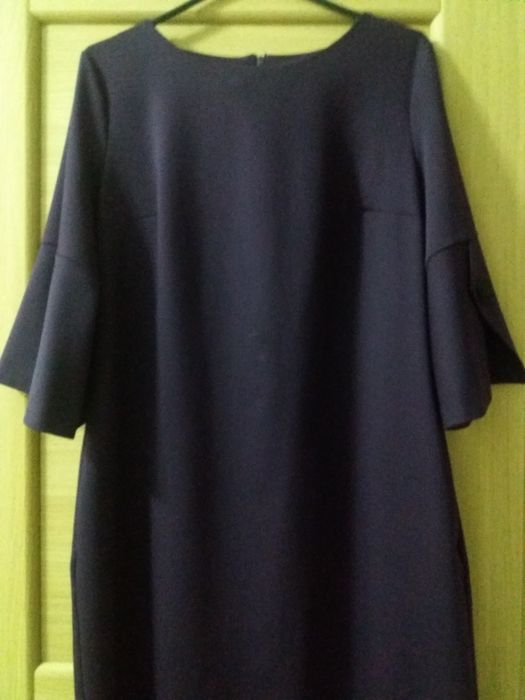 Продам  платья  вечерние    , недорого  р .48