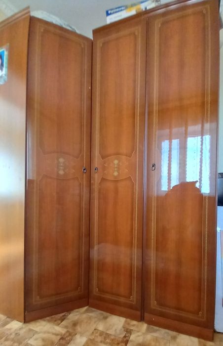 Продам шкаф для одежды