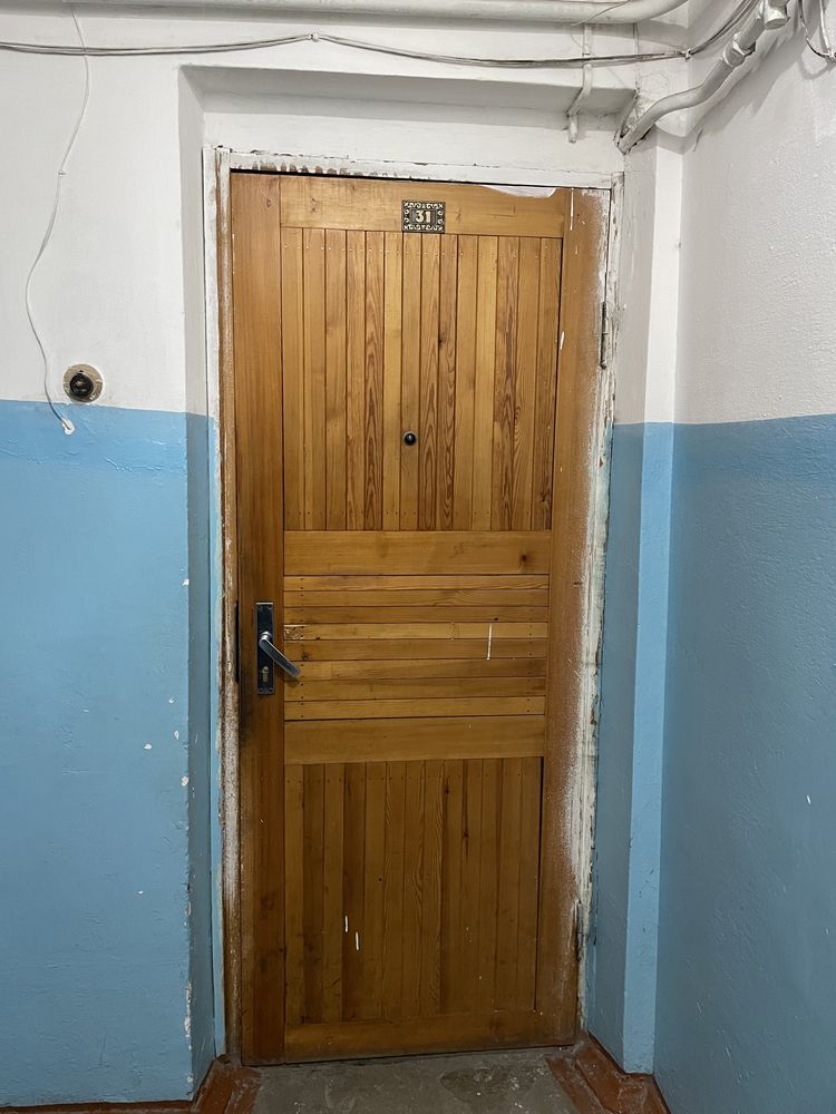 Продам двойную дубовую дверь