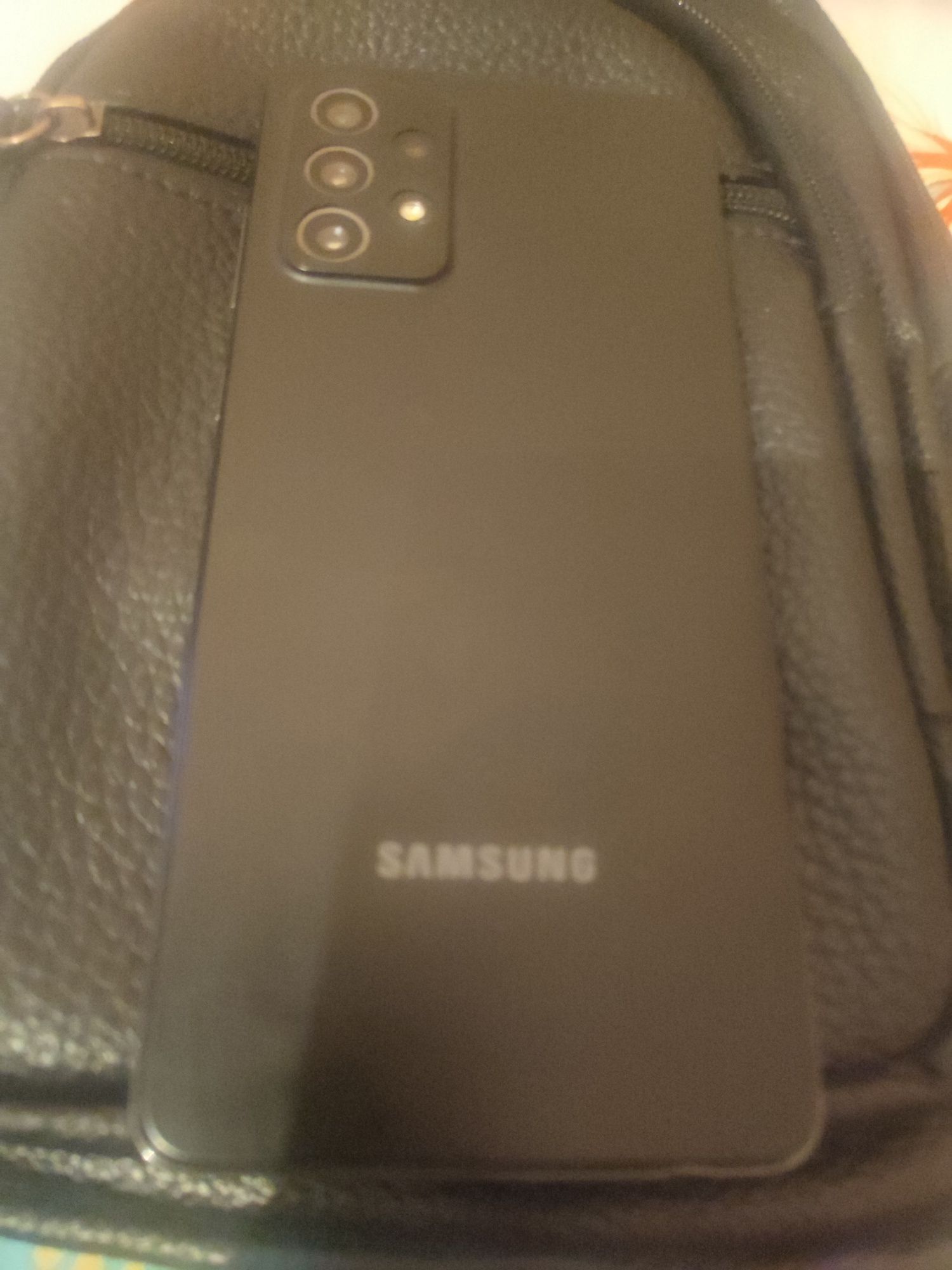 Samsung a72 256g