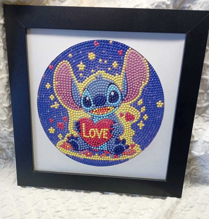 „Stitch ți-a găsit INIMA  Tablou cu diamante handmade”