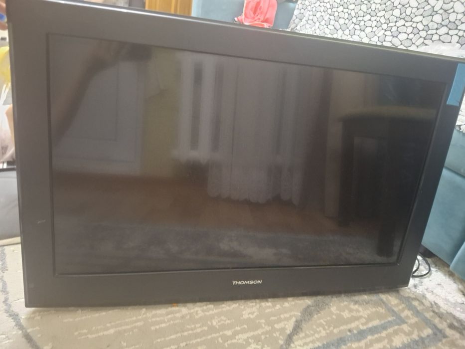 Телевизор работает но экран мигает