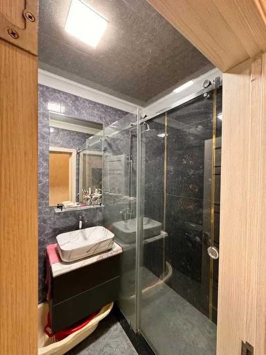 Квартира в Юнусабаде, Еврорем, мебель и техника включены,7 этаж, 42 м²