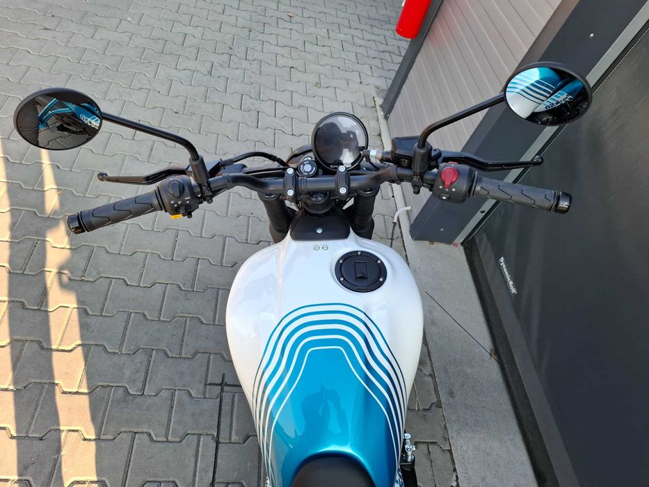 Royal Enfield Guerrilla 450 - Brava Blue-model NOU! permis A2