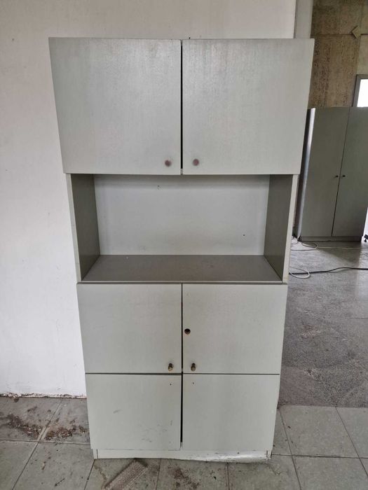 Офис мебели – модули за офис рафтове, гардероби, дивани