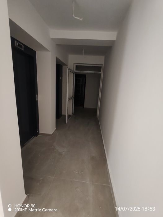 Продава се Тристаен апартамент в Пловдив, Остромила - 90 кв.м за 708 €/кв.м - Снимка #6