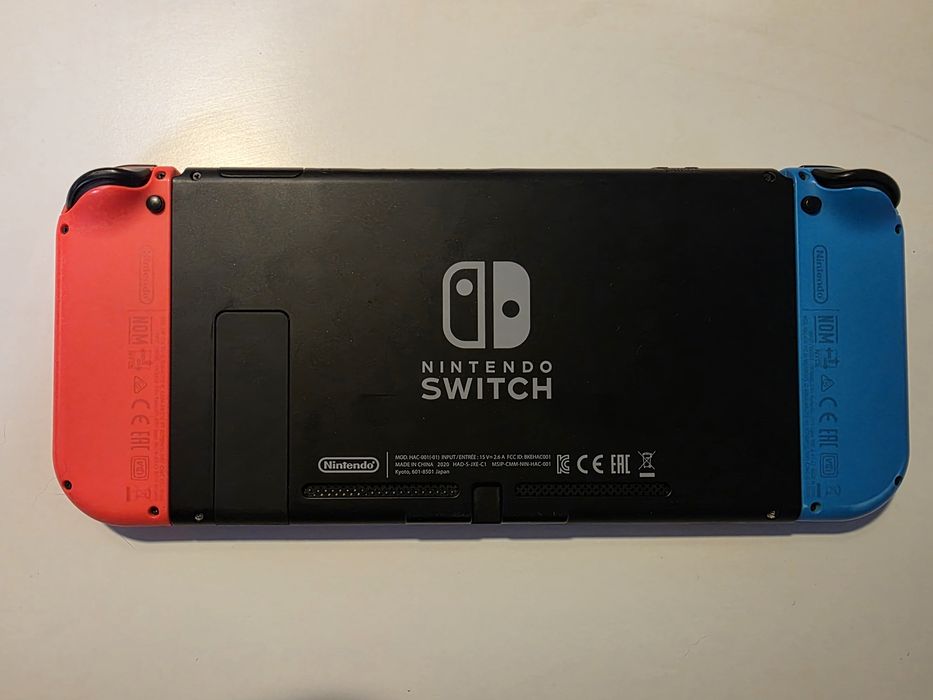 Consola Nintendo Switch full + accesorii extra, geanta, stand etc.