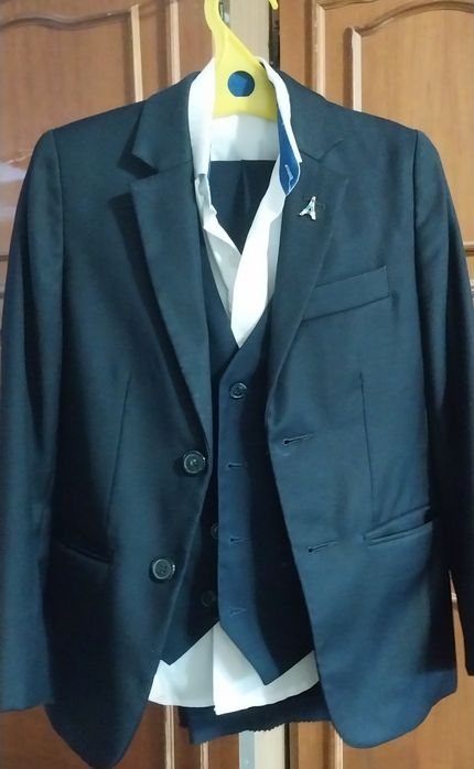 Мужской школьный костюм 9-12лет