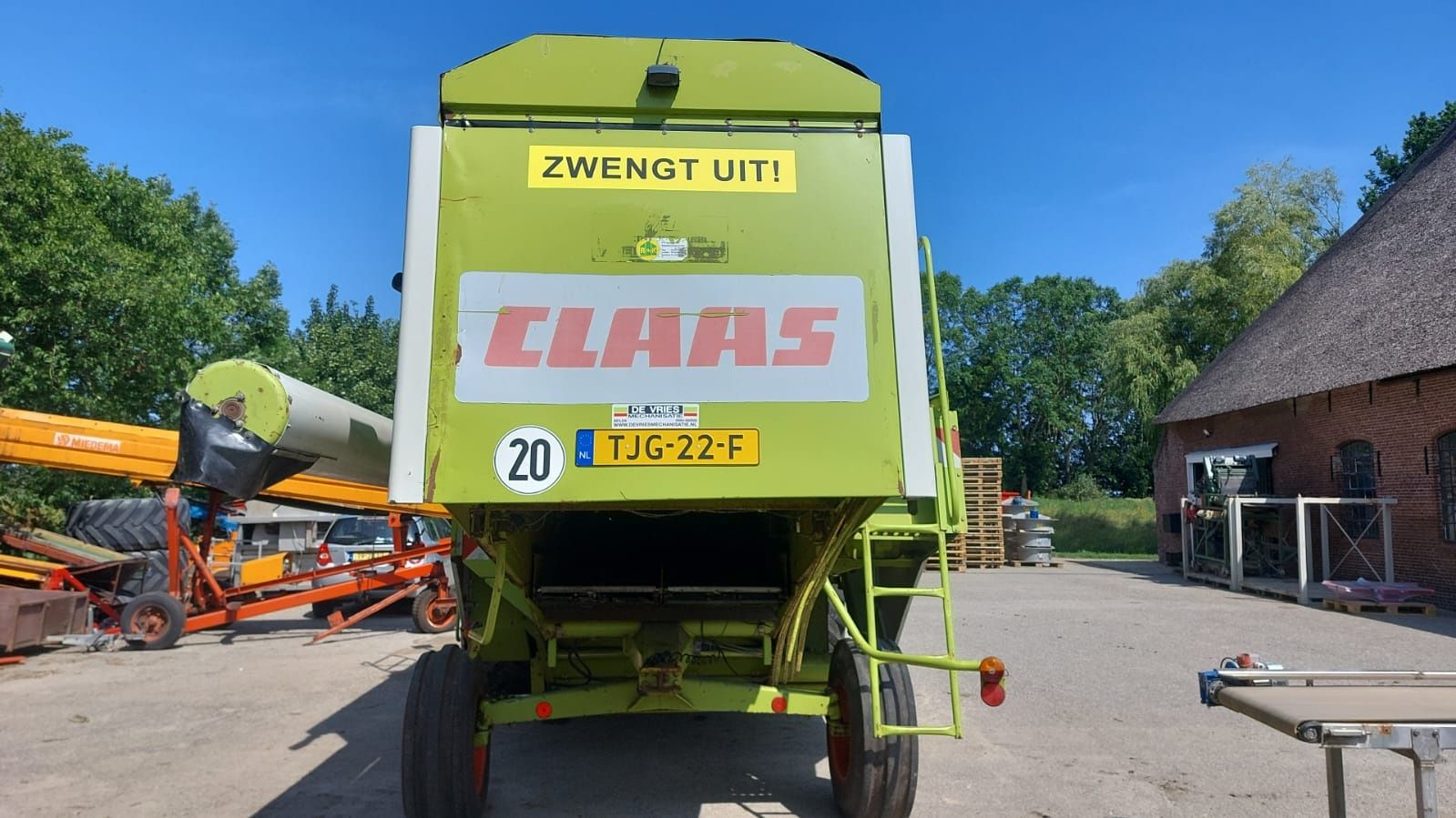 În curând - Claas Dominator 98