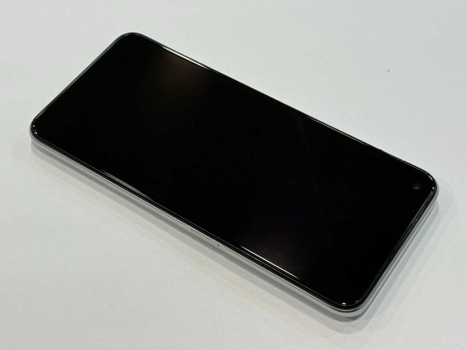 Realme 9 5G – 4GB RAM / 64GB