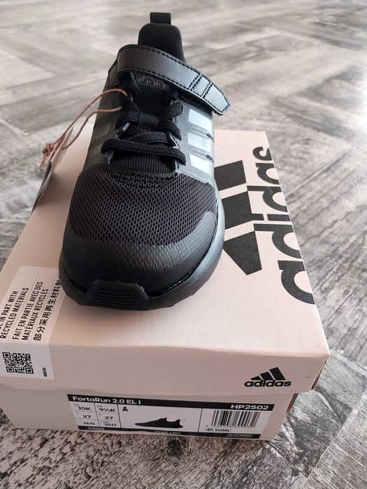 Адидас децки оригинални маратонки