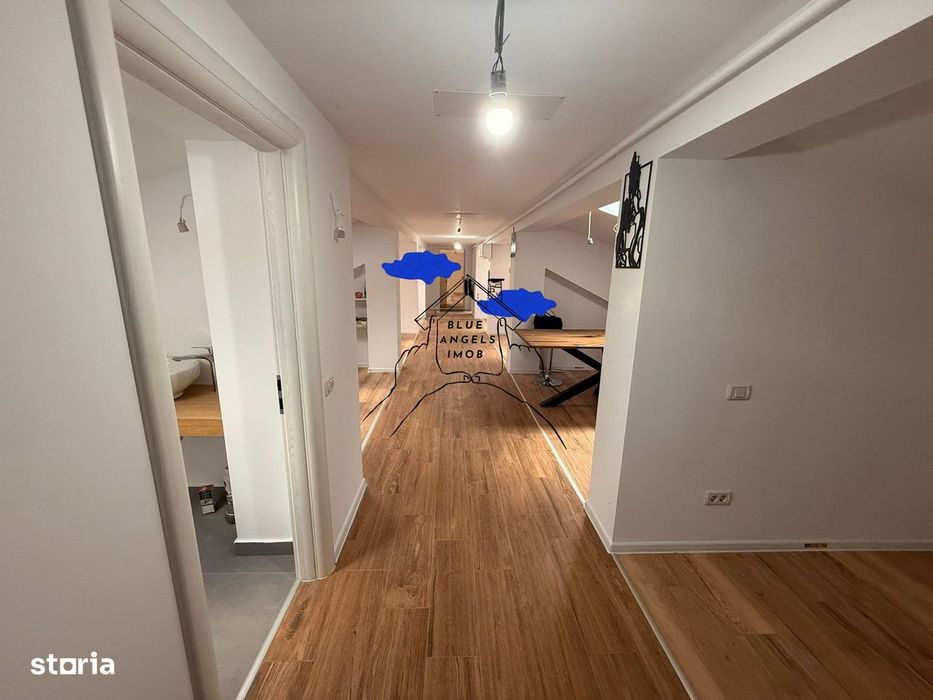 Spatiu  148mp pretabil pentru birou, la mansarda unui bloc Vivamus