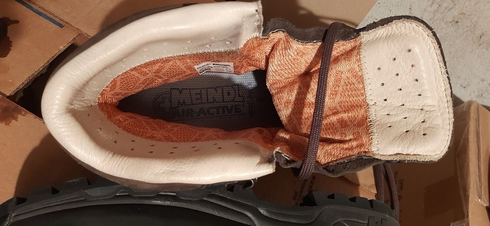 ЛОВНИ / ТУРИСТИЧЕСКИ обувки Island MFS Active GTX Dark Brown GoreTex