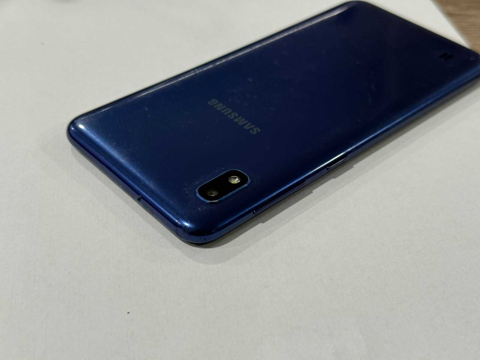 Продавам Samsung A10
