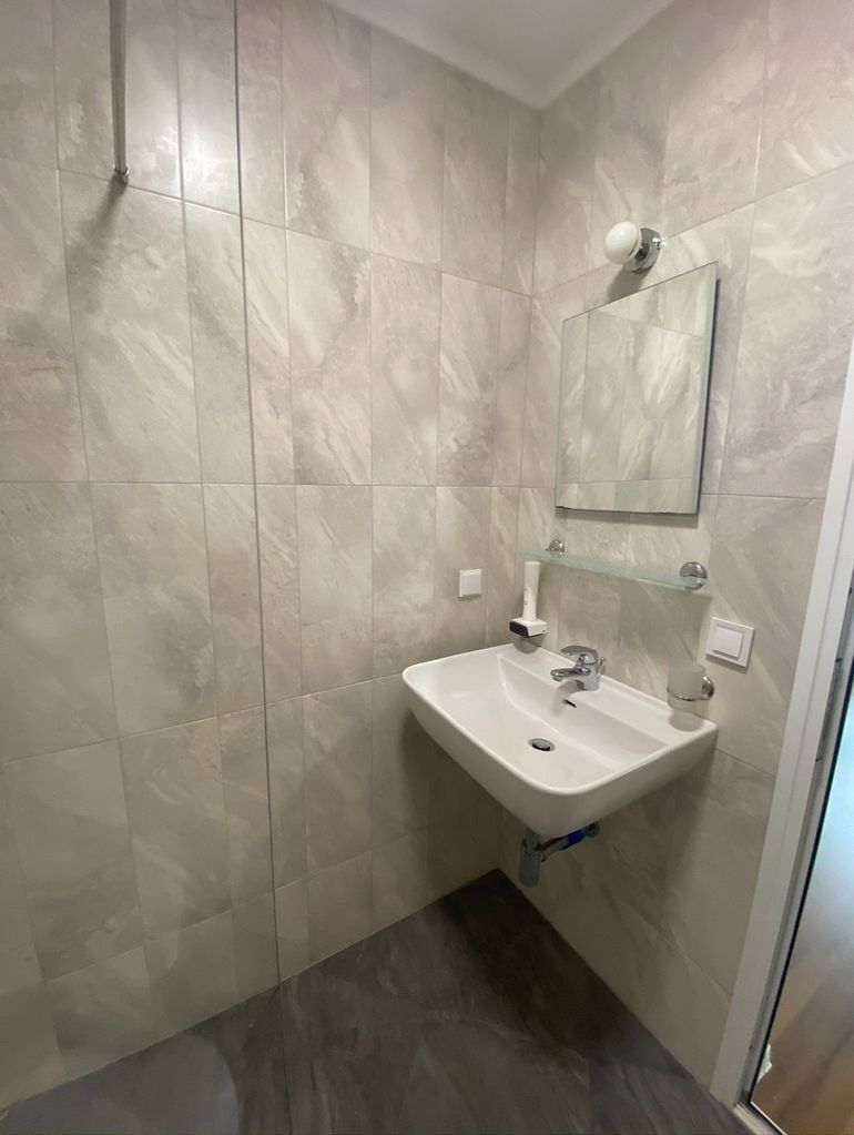 Продава се Двустаен апартамент в Пловдив, Изгрев - 70 кв.м за 1700 €/кв.м - Снимка #5