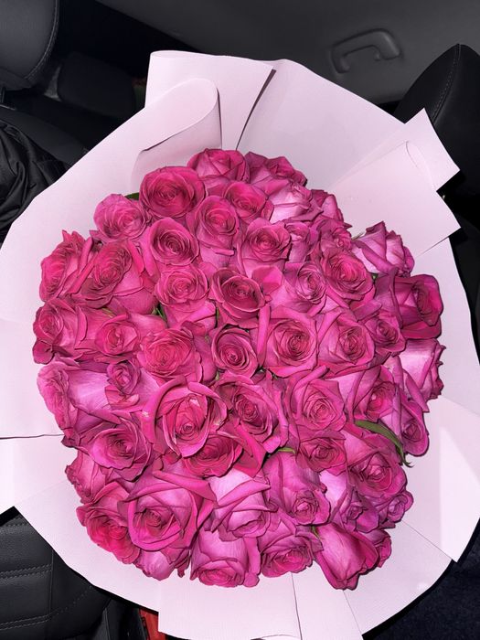 Розы голландские красивые