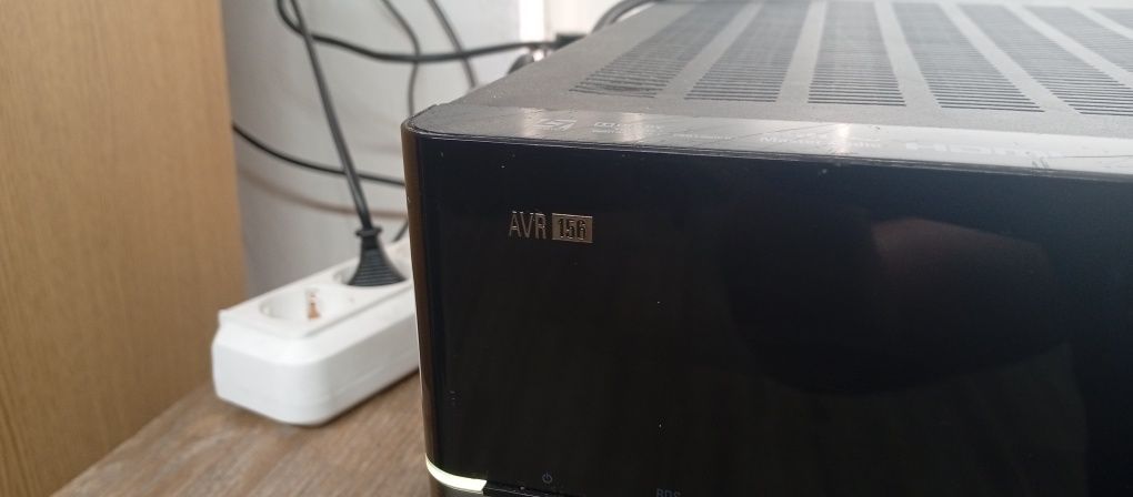 5.1 канален ресивър HARMAN KARDON avr-156/230