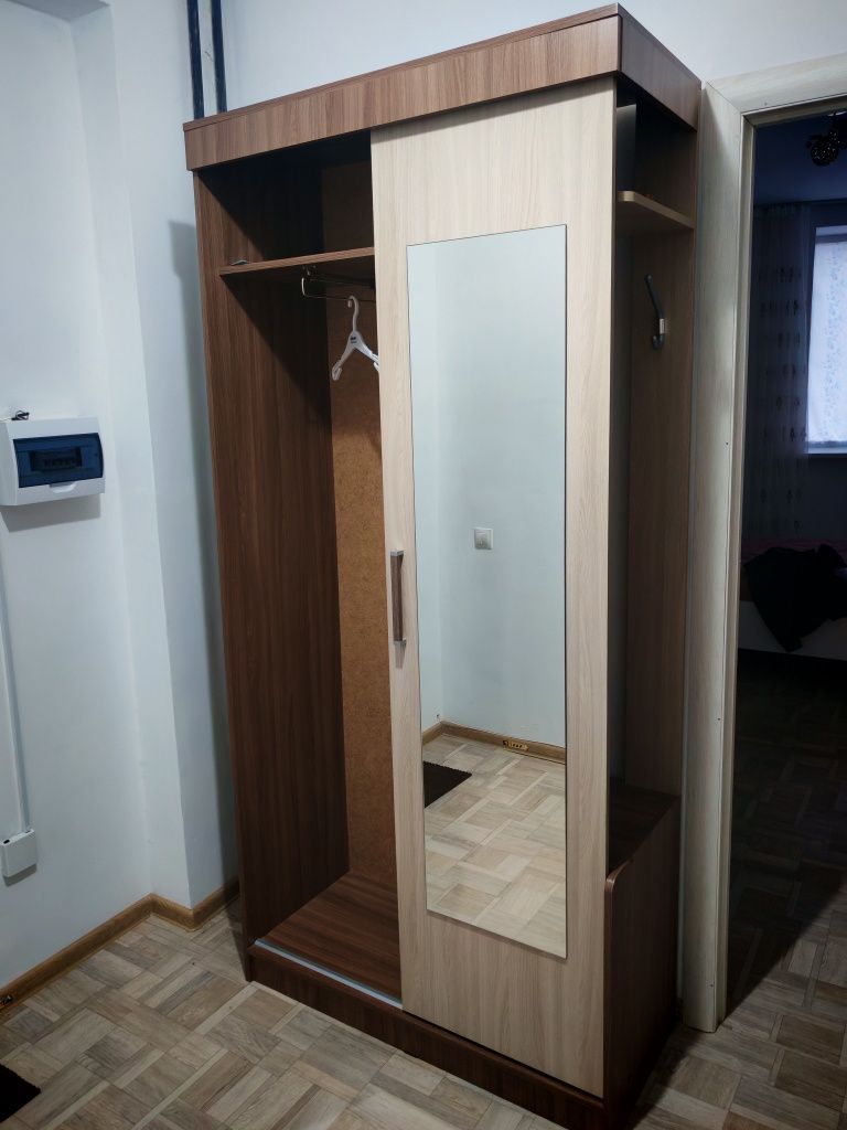 Продаётся  прихожая