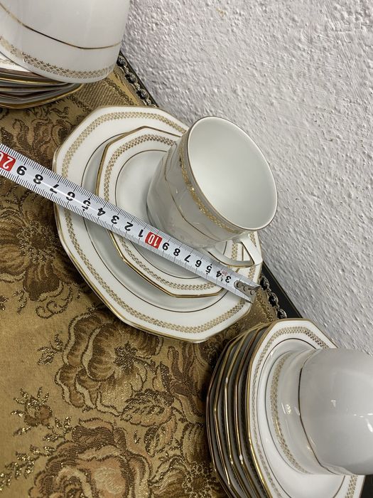 Порцеланов сервиз за кафе бавария със златни кантове