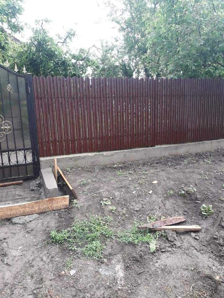 Garduri din sipca metalica si porti de diferite modele si dimensiuni