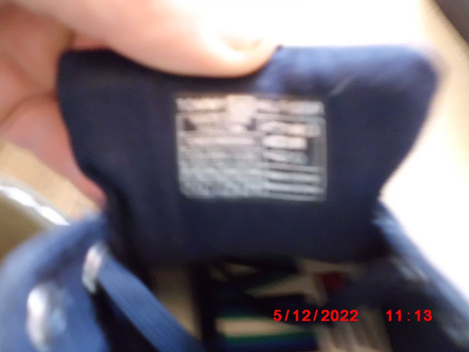 Vand adidasi/bascheti Tommy