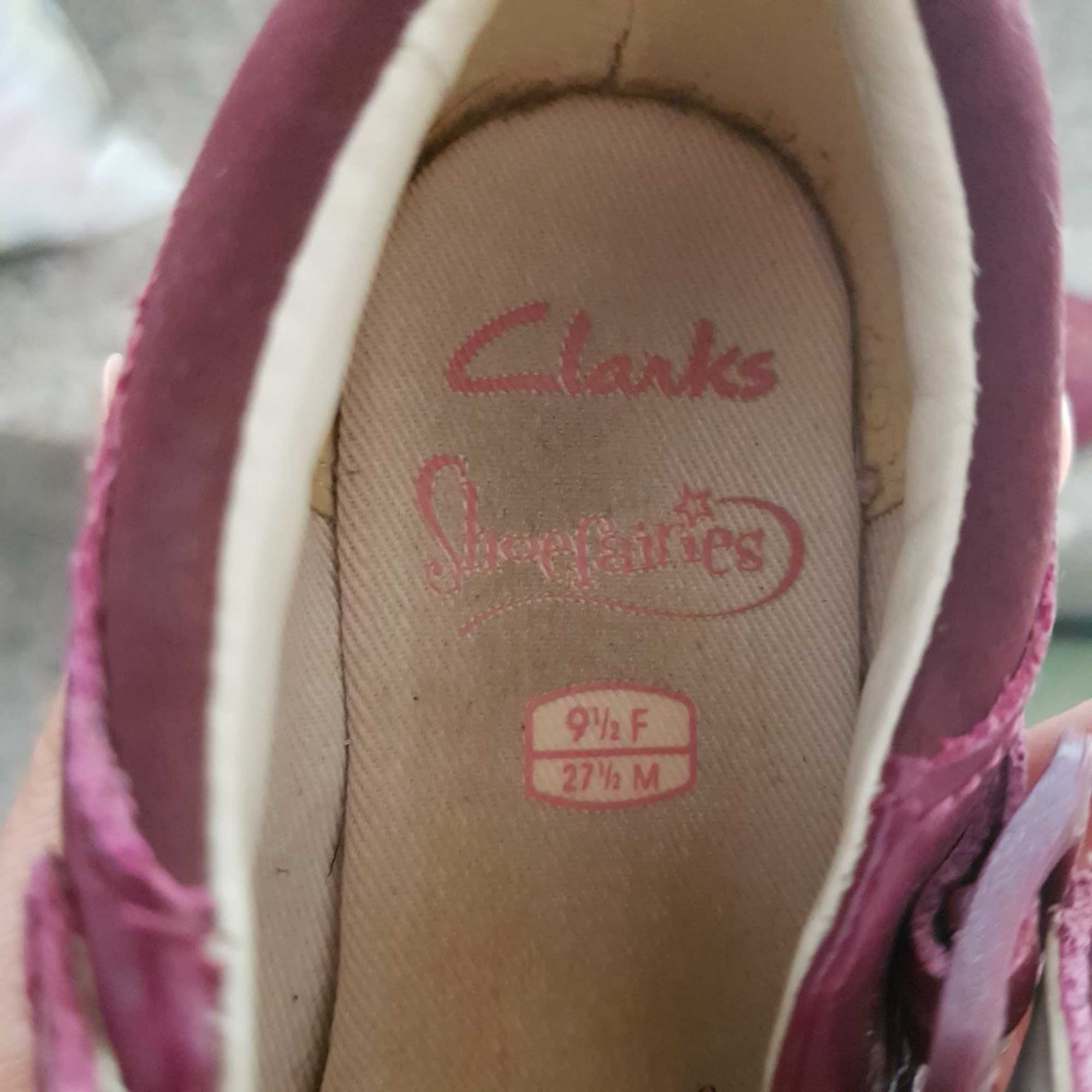 Детски светещи обувки Clarks