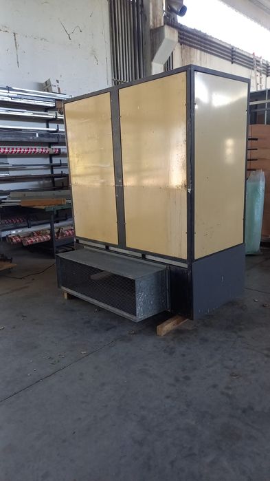 Cabina de vopsit tâmplărie