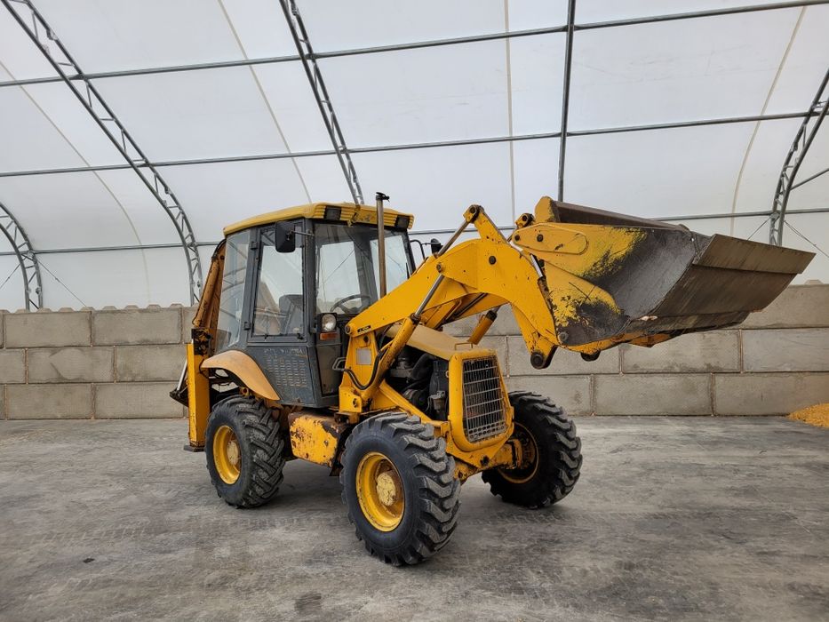 Buldoescavator JCB 2 CX
