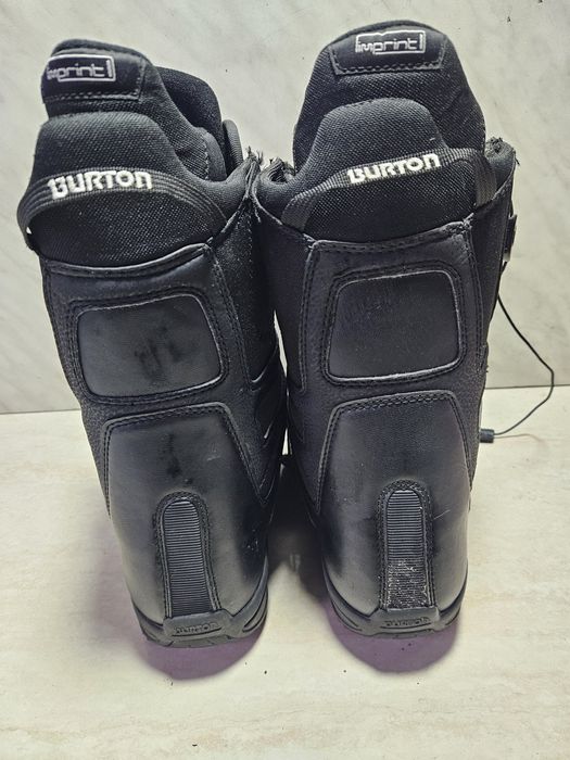 Boots 110 buti placa snowboard Burton   mărimea  38 ( 24  cm) .