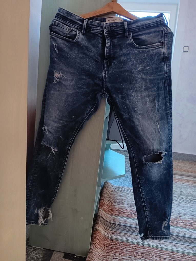 Мъжки дънки Pull&bear и Pause