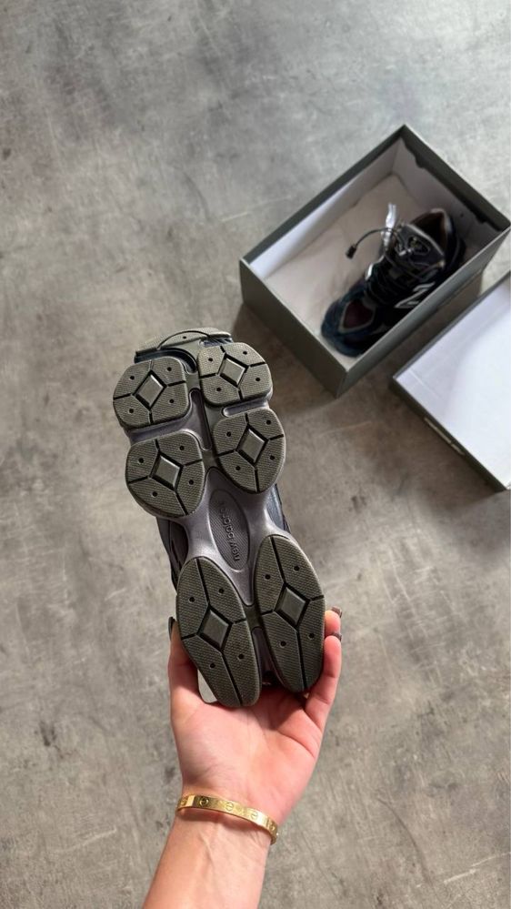 New Balance 9060 Blacktop Dark Moss