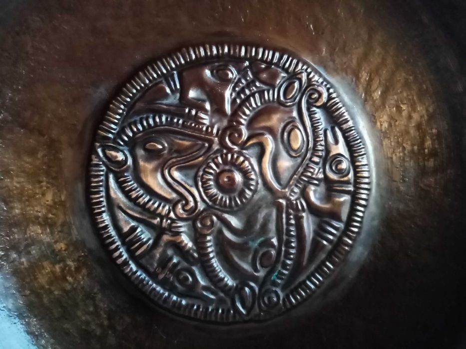 Стара медна чиния