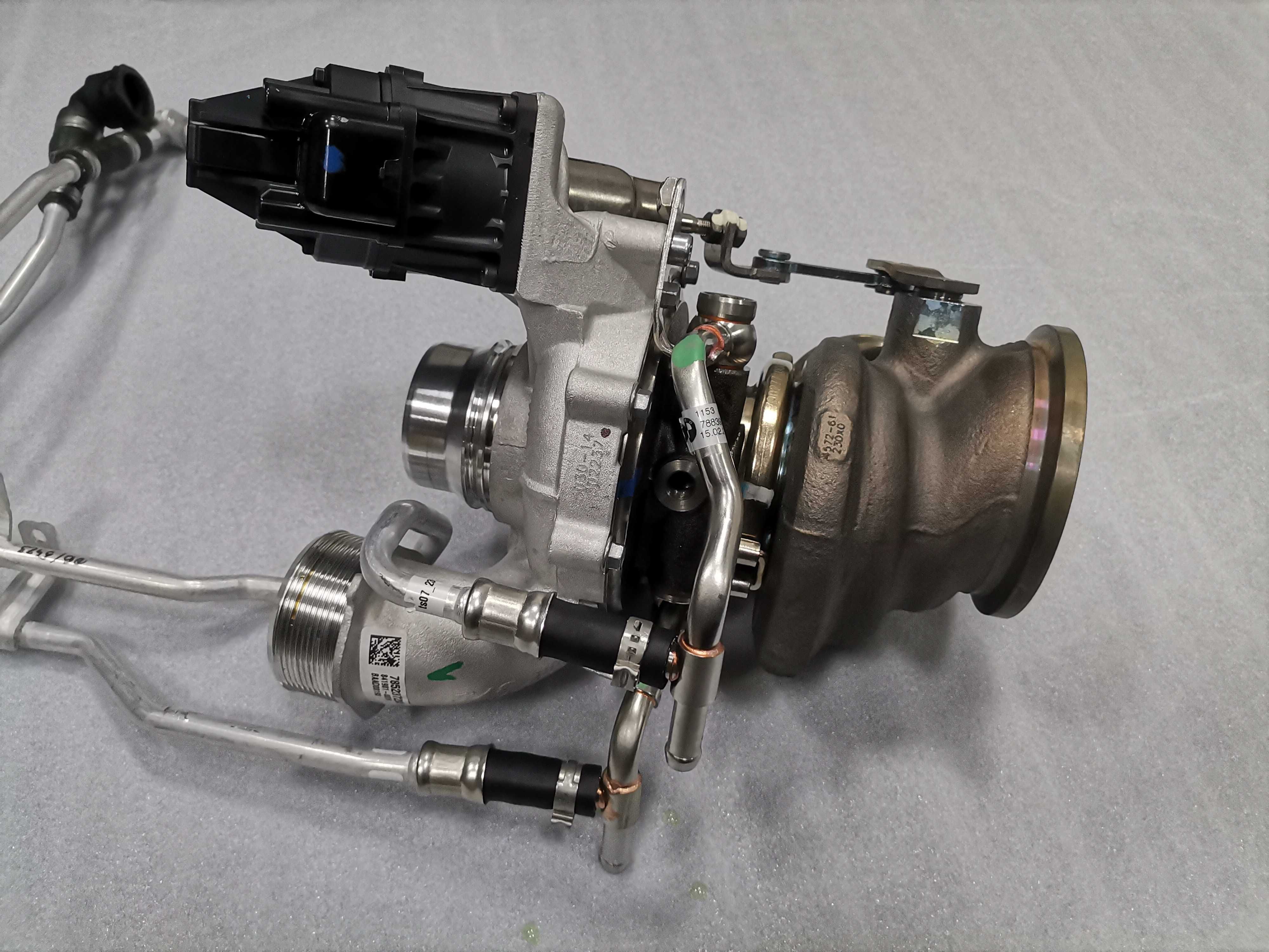 Турбокомпресор 7852373 BMW M5 F90 M8 F91 X5M F95 X6M F96 Цилиндри 5-8