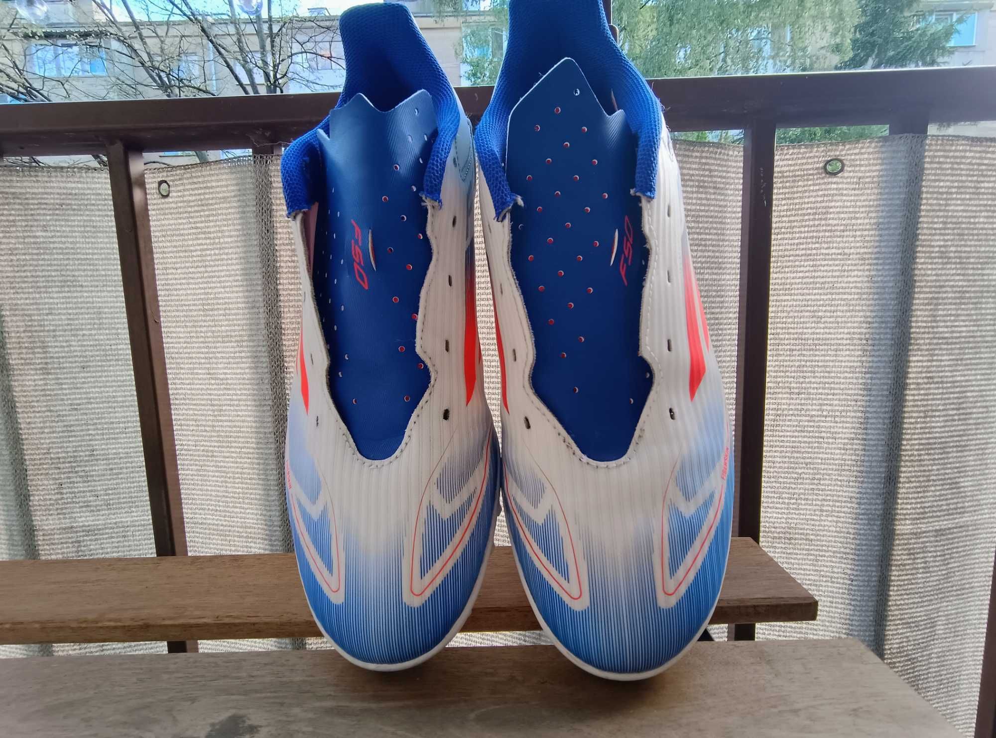 Футболни обувки ADIDAS F50 , стоножки, 44 номер.