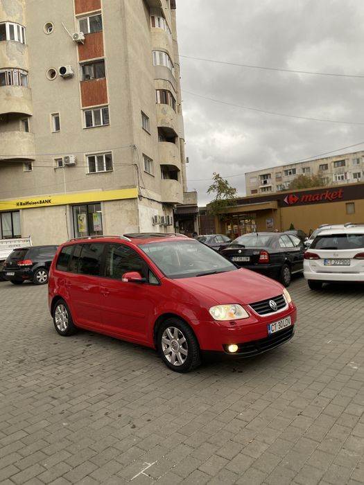 Vw Touran an 2007 motor 1.9tdi 105 cp acte val fiscal pe loc