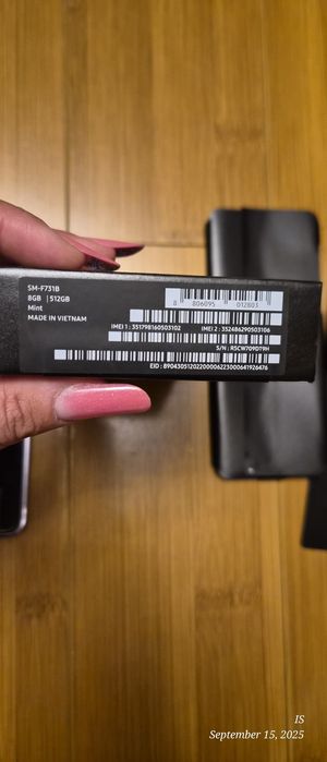 Samsung Flip 5 - 512 GB Mint