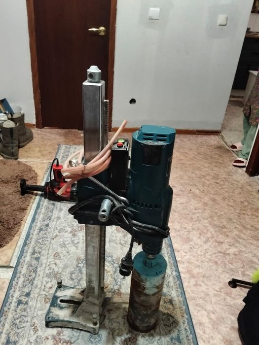 Продам бурильщик