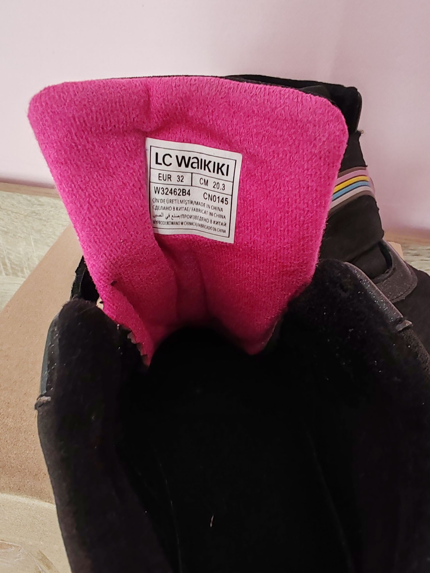 Детски обувки LC Waikiki 32 номер