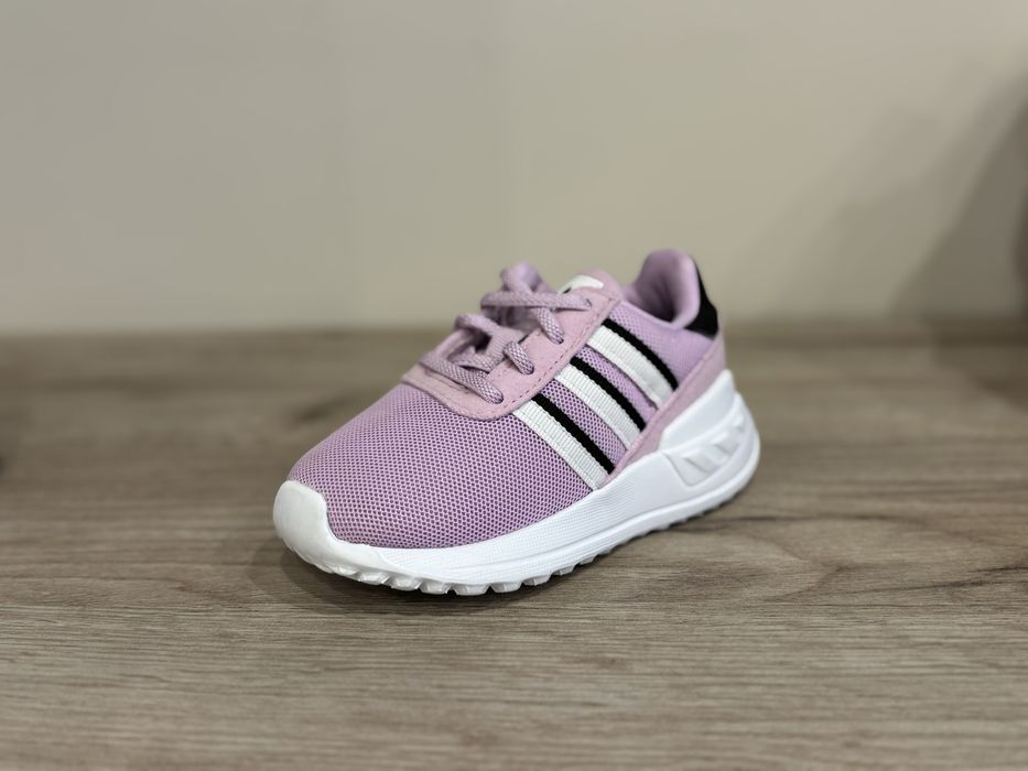 Оригинални обувки Adidas