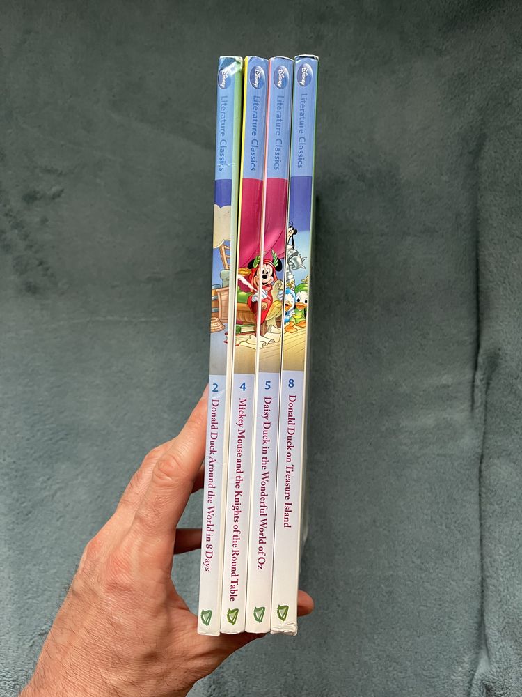 4 Albume de benzi desenate în engleză cu Donald Duck și Mickey Mouse