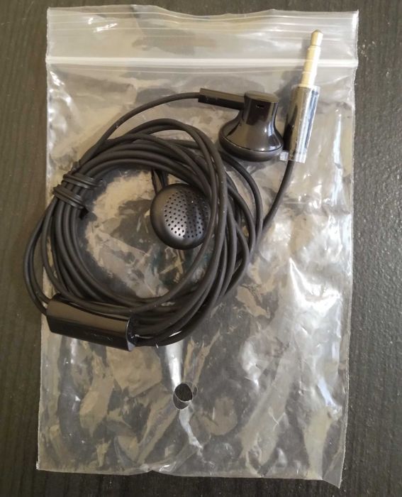 Casti Nokia originale cu microfon pe fir NOU