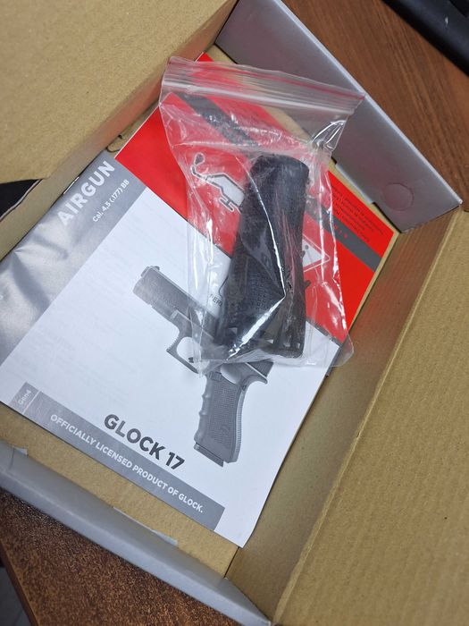 GLOCK 17 Gen4 UMAREX CO 2 4,5mm -чисто нов