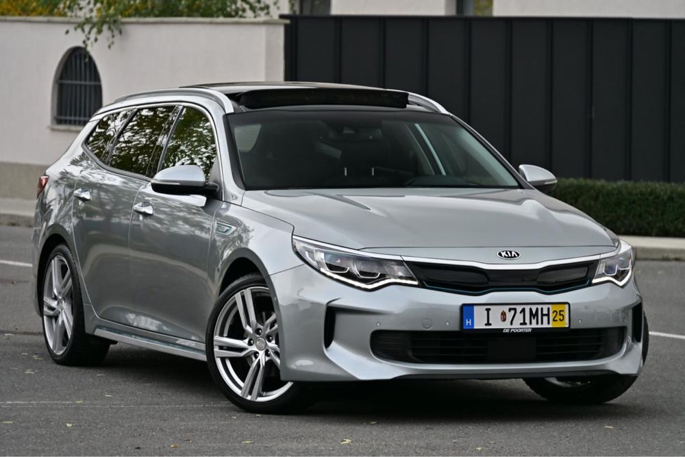 Kia Optima ~ Plug-in Hybrid ~ Atracct Edition ~ Echipare de top ~