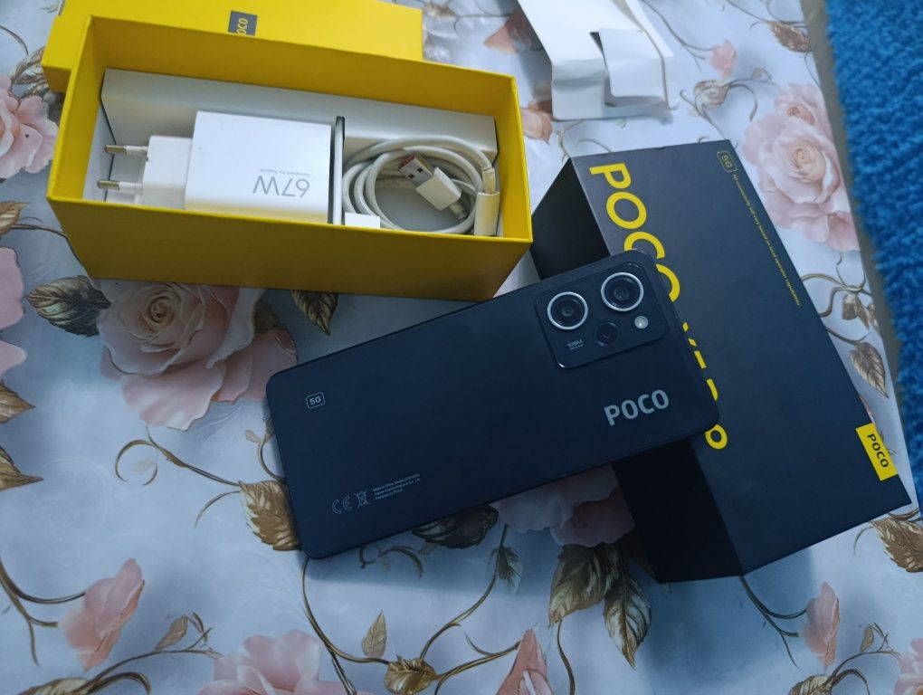 Продам поко х5 про 5g 8/256