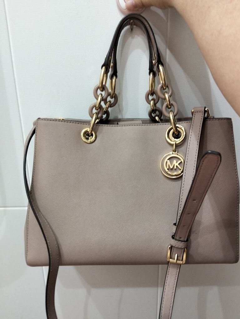 Продам сумку оригинал MICHAEL KORS