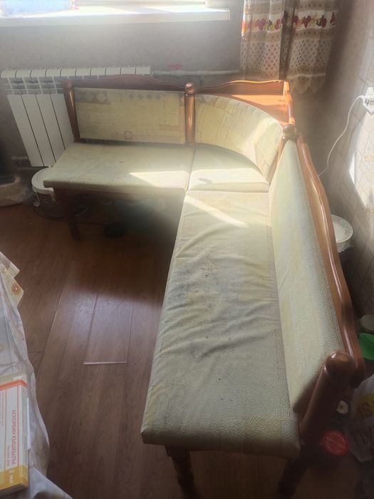 Кухонный угловой диван