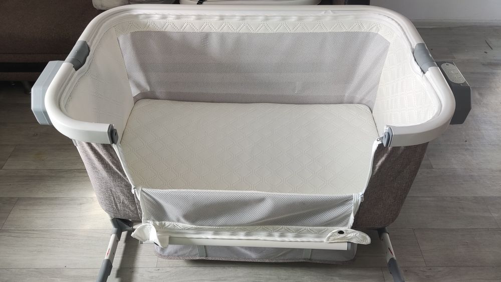 Манеж-кровать, люлька для младенцев